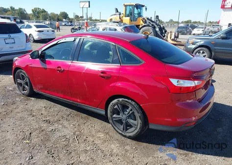 2013 Ford Focus Se z USA, uszkodzony, nr VIN 1FADP3F27DL359654